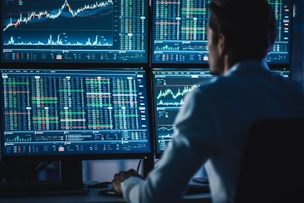 Có Nên Đầu Tư Trái Phiếu Tại Việt Nam? Cẩm Nang Đầu Tư Toàn Diện