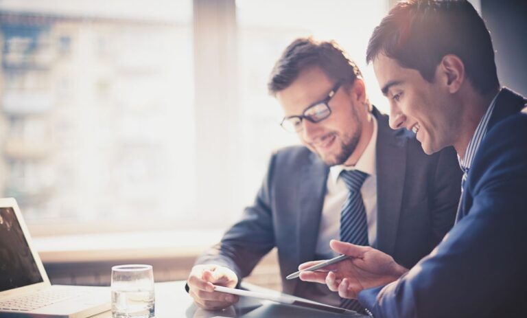 Tham Gia Chứng Khoán Online: Hướng Dẫn Đầu Tư Cho Người Mới Bắt Đầu