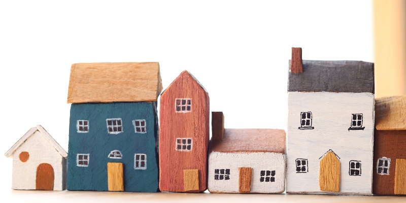 Nhà ở xã hội là loại hình nhà ở được chính phủ hoặc các tổ chức liên quan xây dựng và bán với mức giá phải chăng